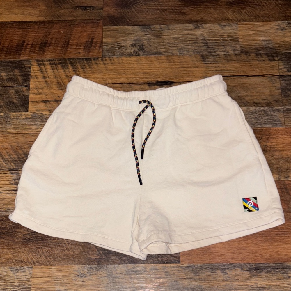 Peloton Cream‎ Athletic Shorts